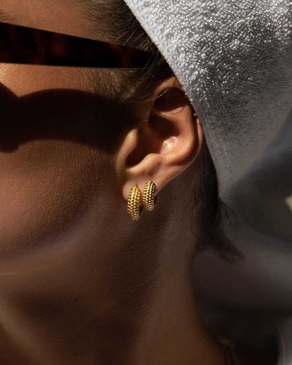 Mockberg Beaded hoops Gold Medium