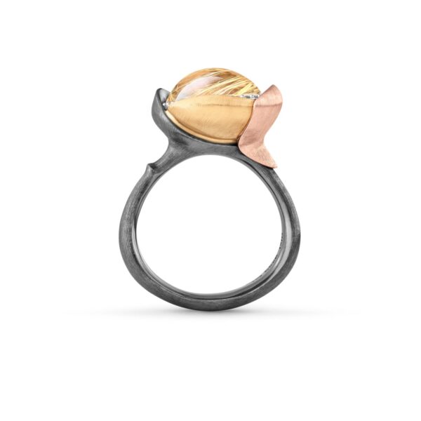 Ring Lotus size 3 - Sterling silver oxidized - leaves 18 karat rose and yellow gold with rutile quartz cabochon and 13 diam. total 0,05 ct. TW.VS