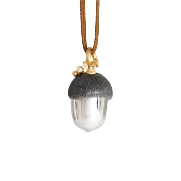 Pendant large acorn Forest sterling silver oxidized and 18 karat yellow gold, 1 bril. TW.VS 0,01 ct. Polished - Bild 2