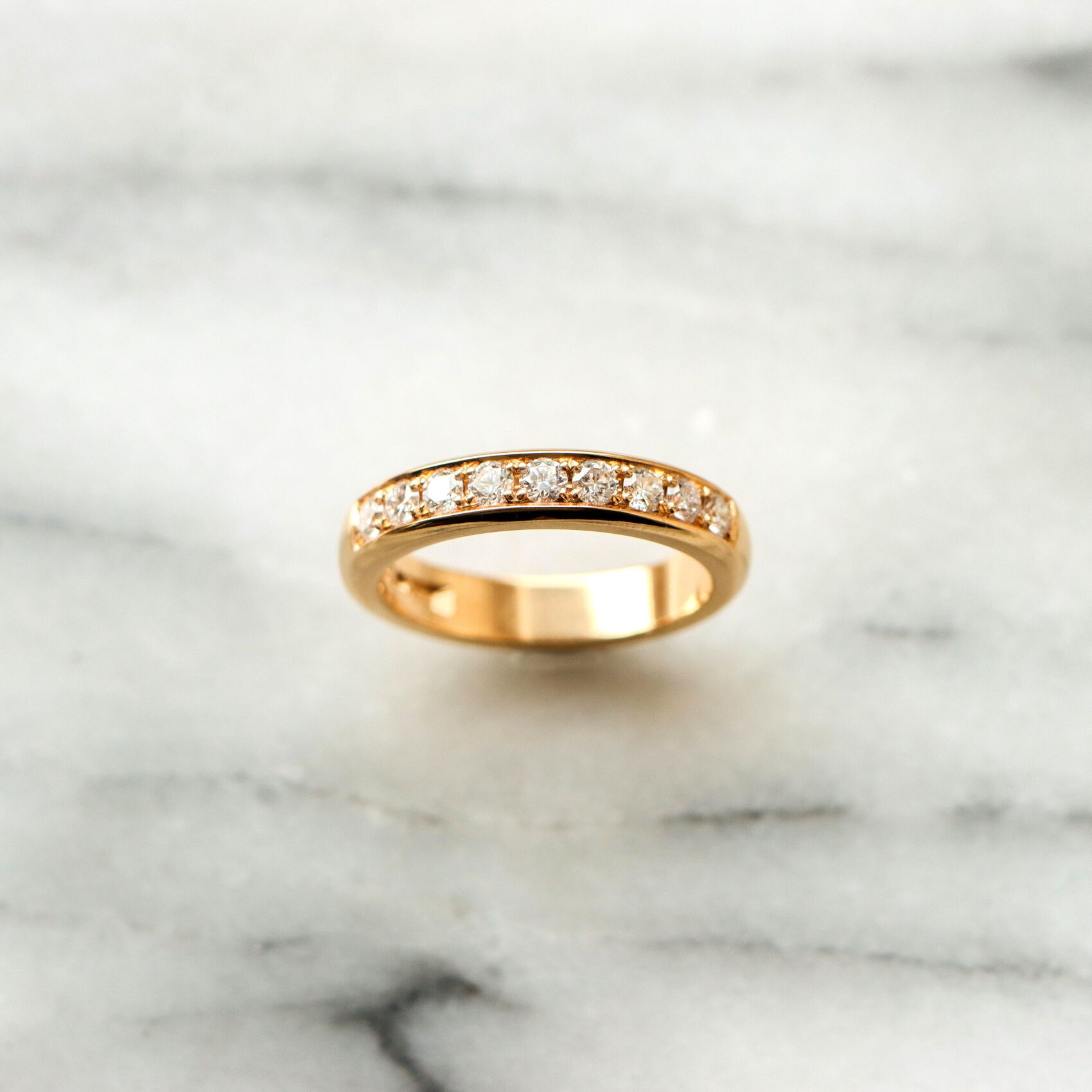 BOLE-med-briljanter-9-st-005-ct-i-fadenfattning-18-K-rodguld-scaled-1.jpg